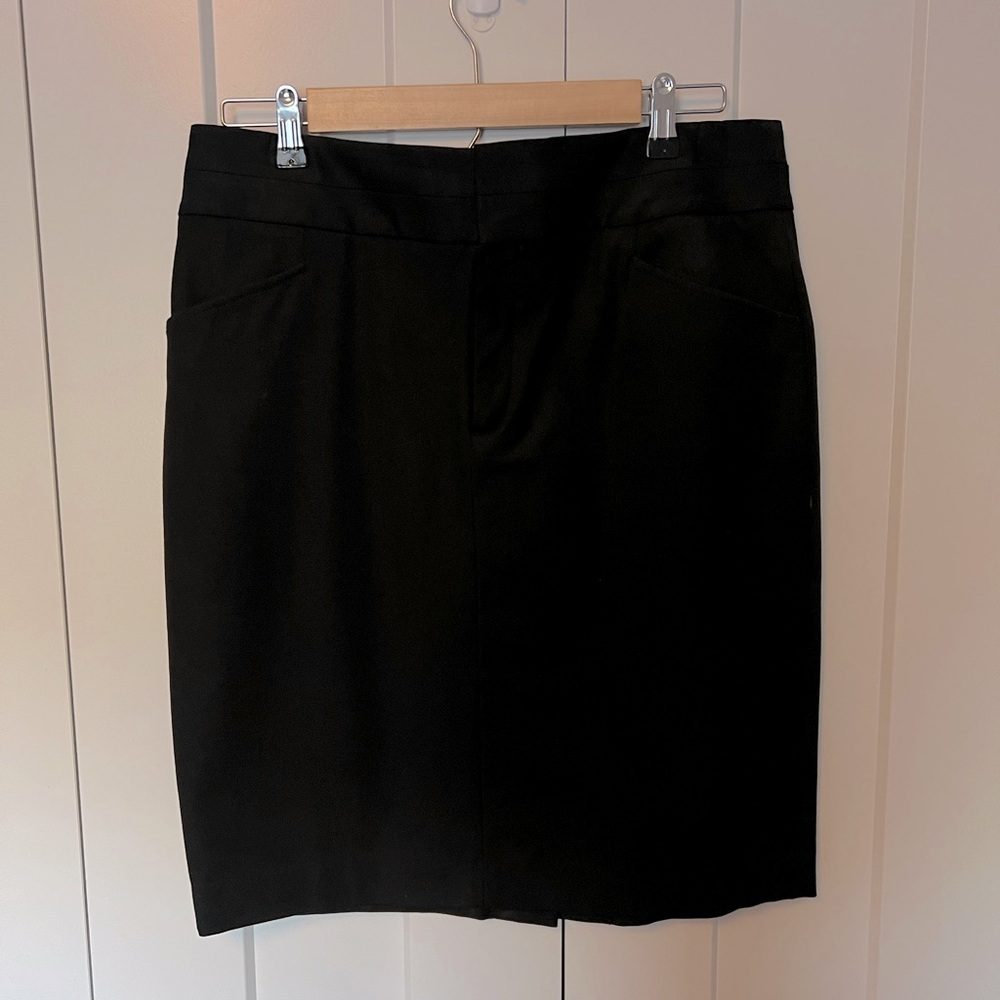 Banana Republic 10 black slim skirt